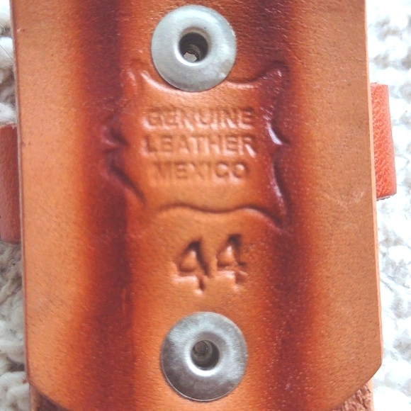 Genuine leather brown belt with details made in Mexico - Picture 6 of 7